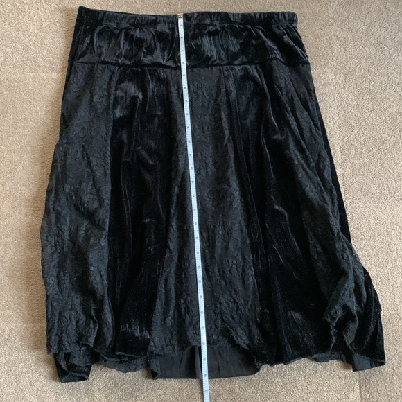 Studio Y Velvet/Lace Skirt - Picture 5 of 5